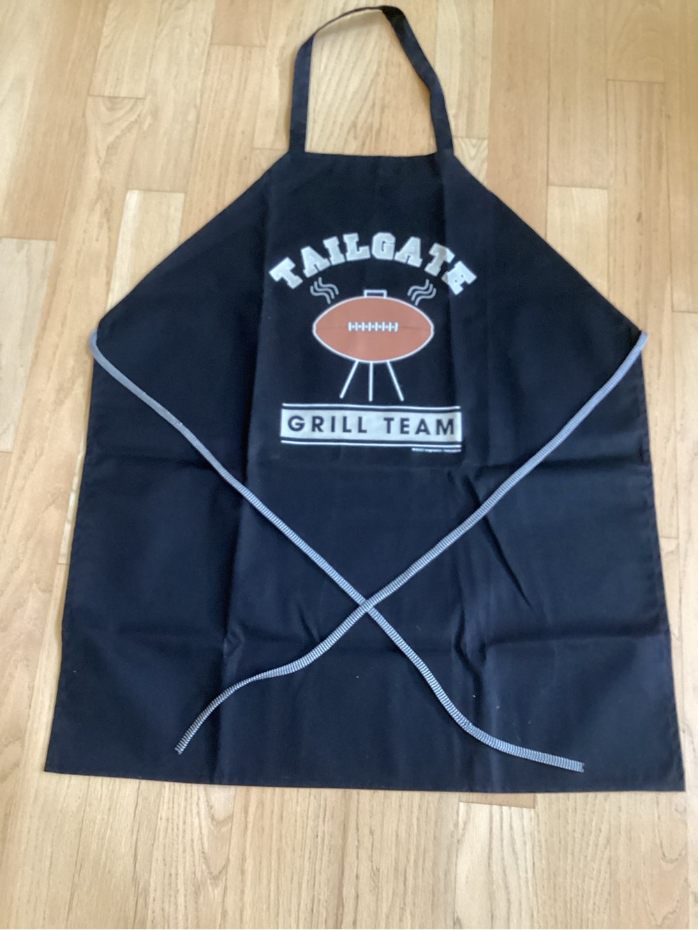 Tailgate Grill Team Apron with Football Graphic